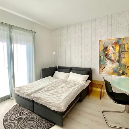 Modernes Apartment, Terrasse Und Garten Am Lilienthalpark Im Suedwesten Berlins מראה חיצוני תמונה
