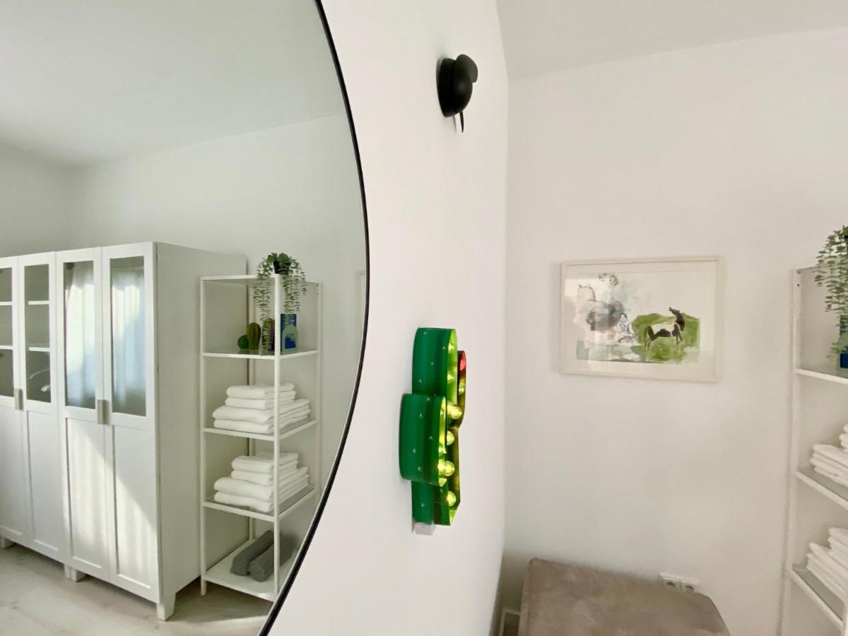 Modernes Apartment, Terrasse Und Garten Am Lilienthalpark Im Suedwesten Berlins מראה חיצוני תמונה