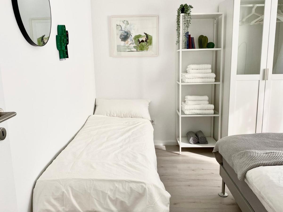 Modernes Apartment, Terrasse Und Garten Am Lilienthalpark Im Suedwesten Berlins מראה חיצוני תמונה