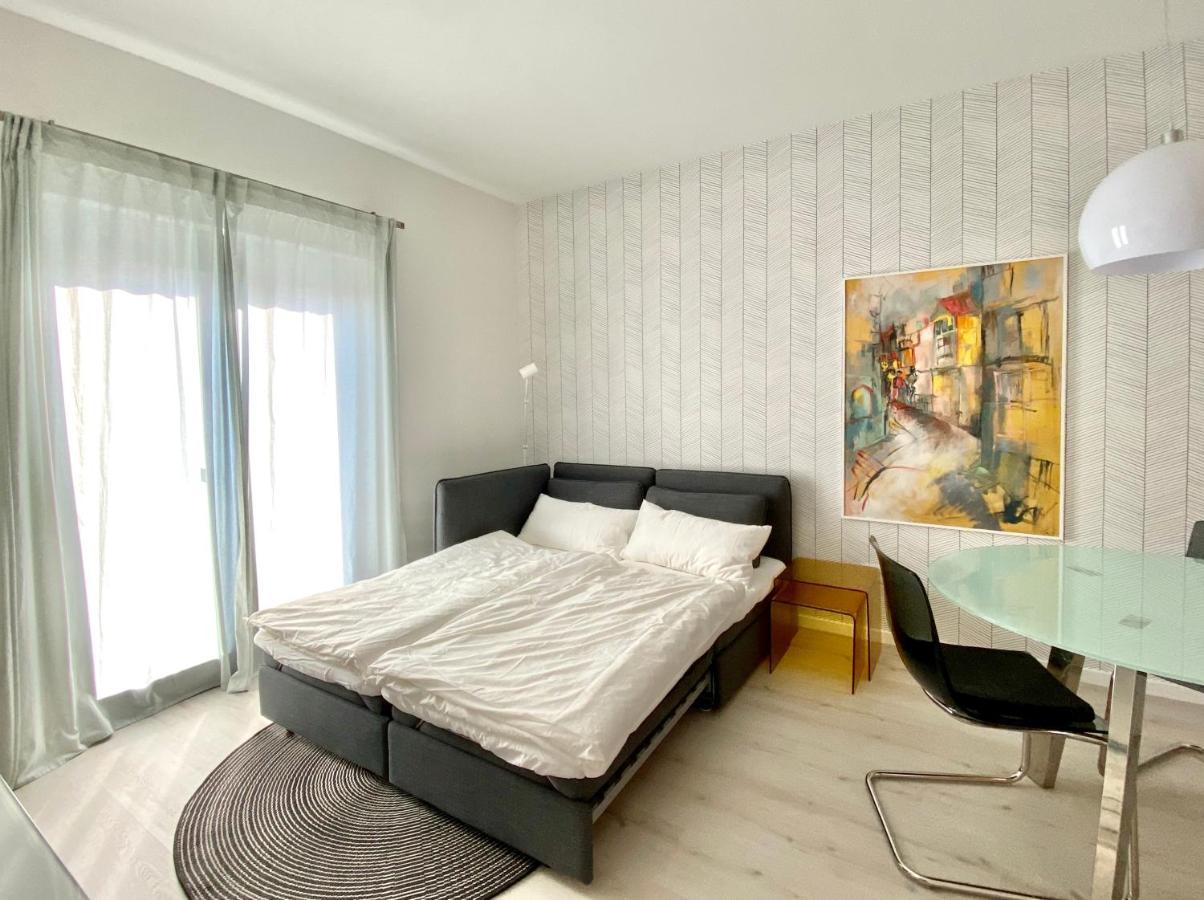 Modernes Apartment, Terrasse Und Garten Am Lilienthalpark Im Suedwesten Berlins מראה חיצוני תמונה